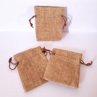 petite pochette de jute foncé