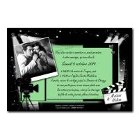 Faire part cinéma en noir et vert avec clap de moteur et projecteur